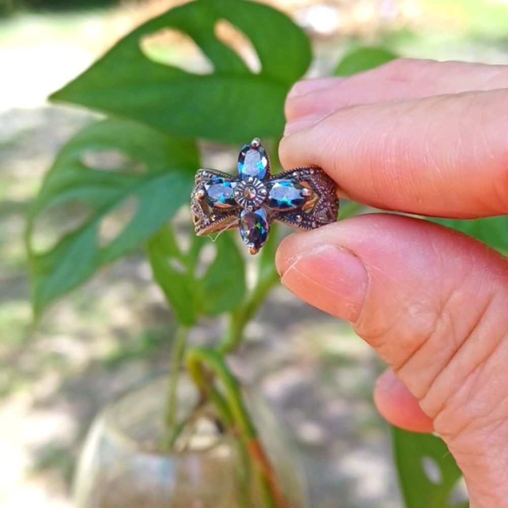 Amethyst Womans Unique Sterling Silver 100 % Ring W Cz Diamonds Band Sz 6